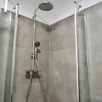Appartement 2 Schlafzimmer Mit Balkon Und Privatem Stellplatz Unmittelbar An Der Mosel Fuer Bis Zu 8 Gaeste Koblenz (Rhineland-Palatinate)