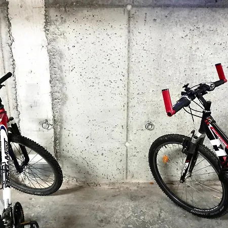 Апартаменты Neu I 2 Schlafzimmer Fuer Bis Zu 8 Gaeste Mit Schoenem Balkon Und Privatem Stellplatz Unmittelbar An Der Mosel *