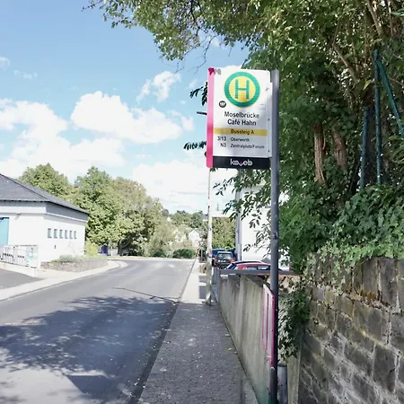 Apartament Neu I 2 Schlafzimmer Fuer Bis Zu 8 Gaeste Mit Schoenem Balkon Und Privatem Stellplatz Unmittelbar An Der Mosel