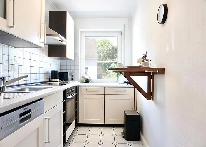 2 Schlafzimmer Mit Balkon Und Privatem Stellplatz Unmittelbar An Der Mosel Fuer Bis Zu 8 Gaeste Apartament *