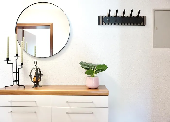 Neu I 2 Schlafzimmer Fuer Bis Zu 8 Gaeste Mit Schoenem Balkon Und Privatem Stellplatz Unmittelbar An Der Mosel Apartamento *