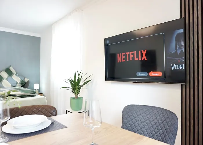 Neu I 2 Schlafzimmer Fuer Bis Zu 8 Gaeste Mit Schoenem Balkon Und Privatem Stellplatz Unmittelbar An Der Mosel * Coblença